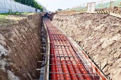 用“掃雷”施工法推進電纜鋪設，二航局助力車谷新能源汽車產業“加速跑”